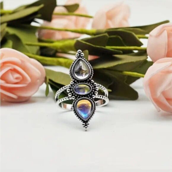 Exquisite Mosaic Ring Silver Plated Inlaid with Synthetic Gems - Picture 3 of 9